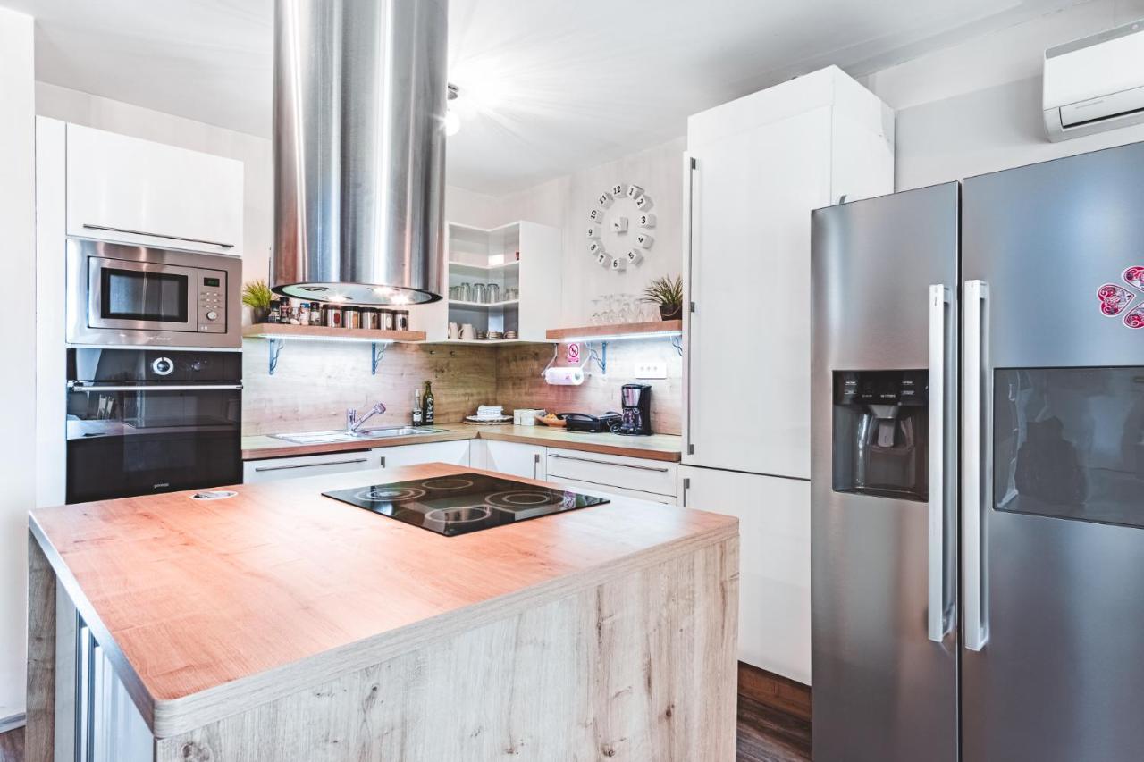Apartment Zagreb Deluxe Eksteriør billede